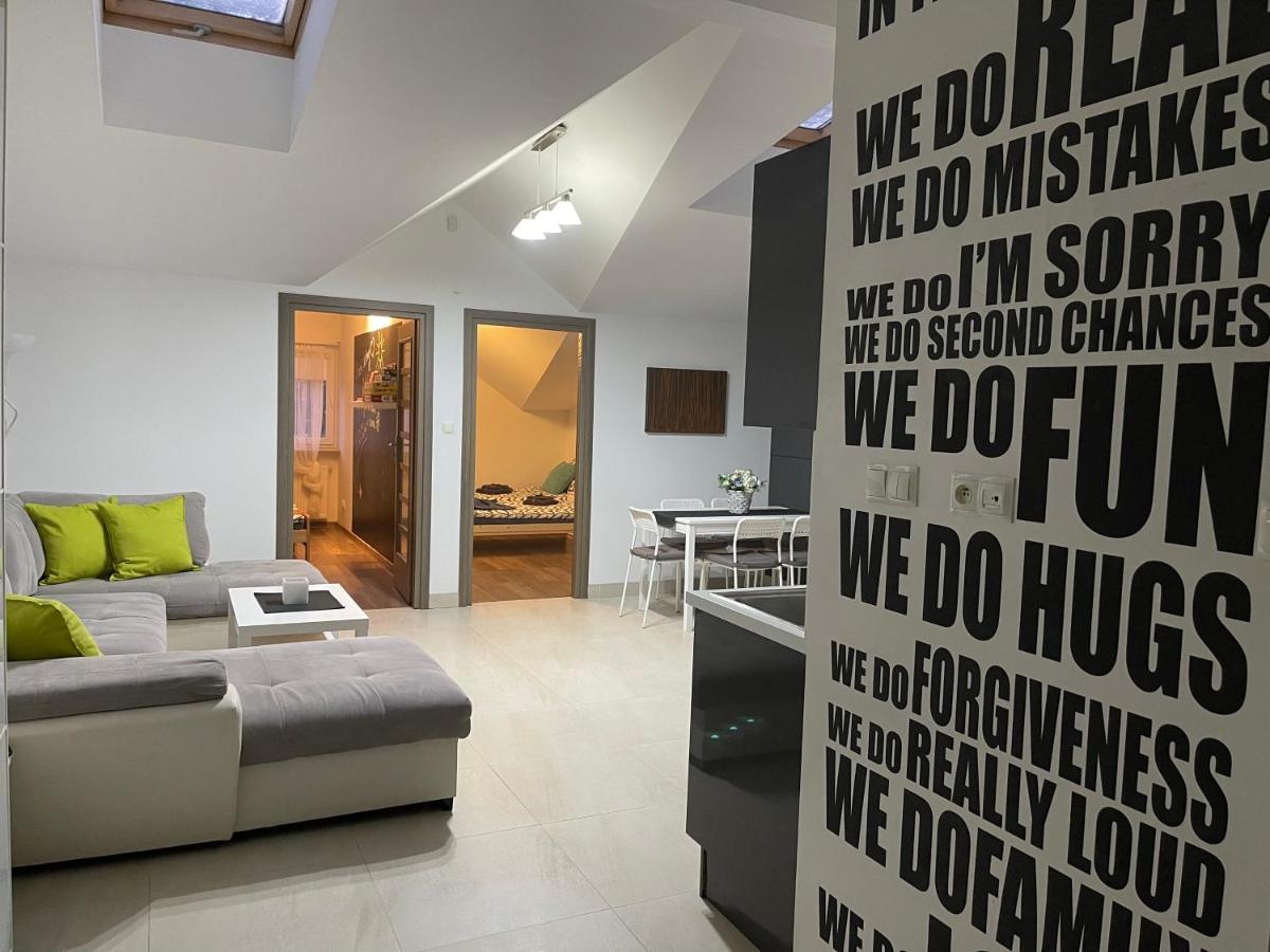 Apartament Rodzinny Ostrowiec Sw Ostrowiec Świętokrzyski Extérieur photo
